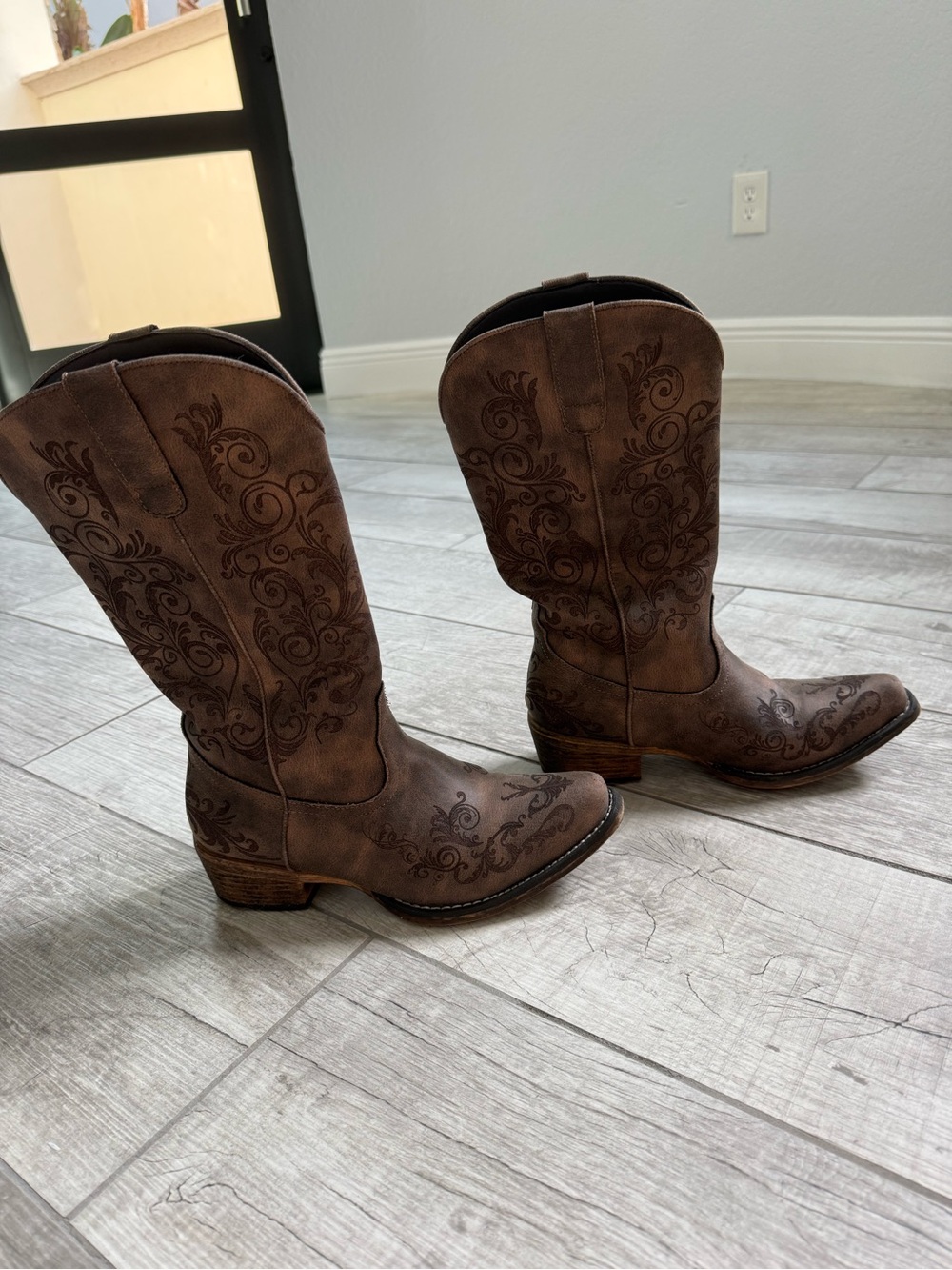 Roper Brown Embossed Western Ankle Boots